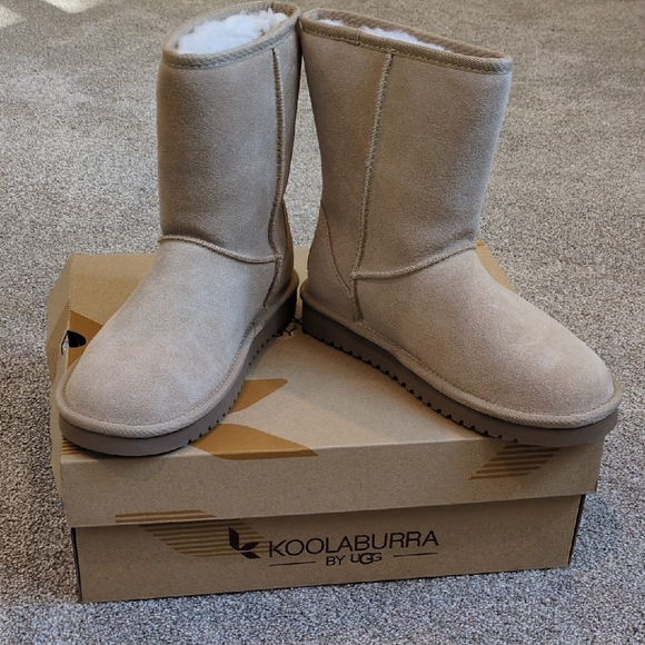Koolaburra Shoes - Koolaburra by UGG Tan Boots Women's size 5
